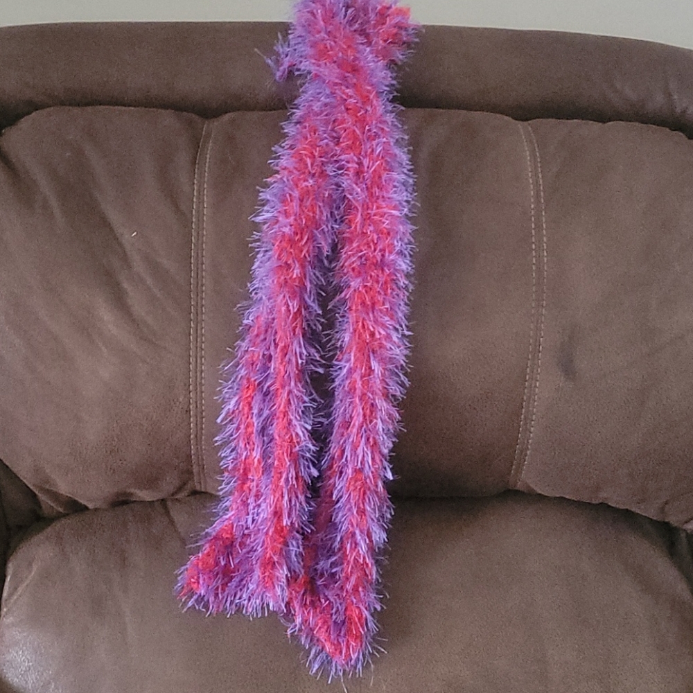 Red hat society scarf